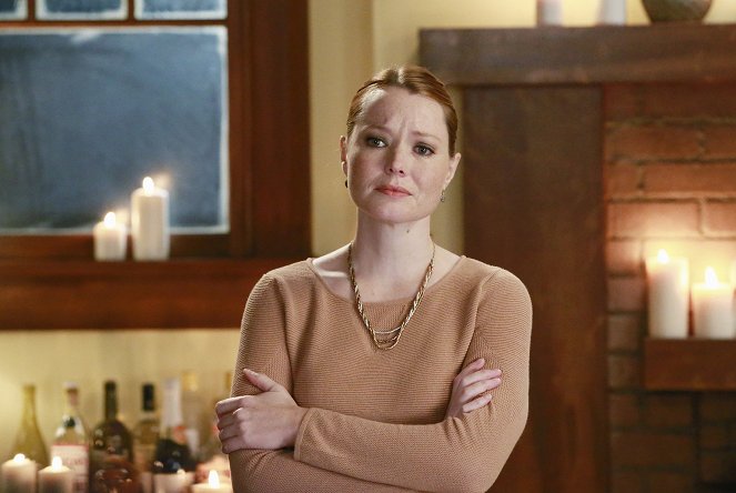 Grey's Anatomy - Guess Who's Coming to Dinner - Photos - Samantha Sloyan