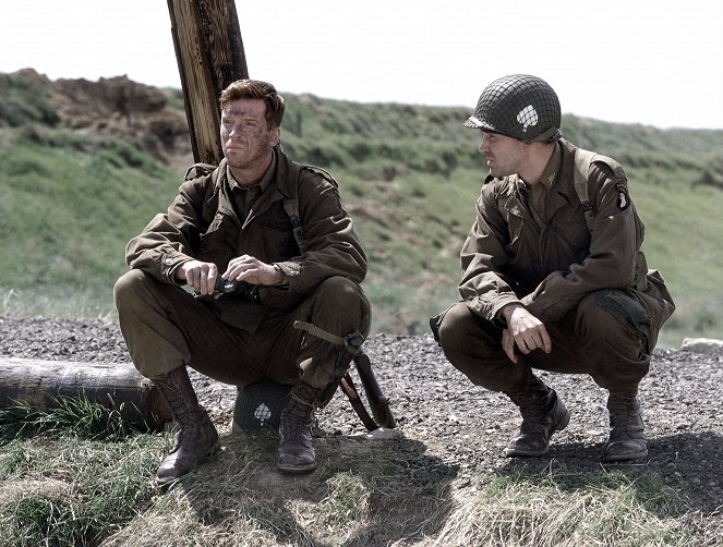 Band of Brothers - Crossroads - Photos - Damian Lewis, Ron Livingston