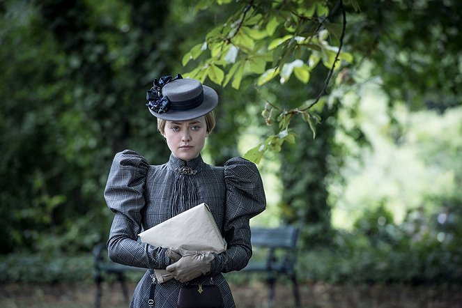 The Alienist - These Bloody Thoughts - Photos - Dakota Fanning