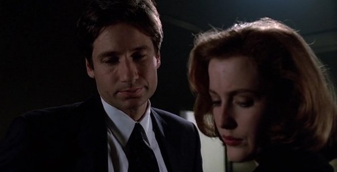 The X-Files - Revelations - Van film - David Duchovny, Gillian Anderson