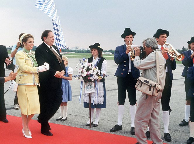 Kir Royal - Königliche Hoheit - Photos - Michaela May, Georg Marischka, Dieter Hildebrandt