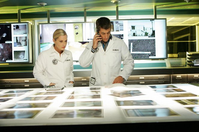 CSI: Kryminalne zagadki Miami - Season 4 - Zapłata - Z filmu - Emily Procter, Jonathan Togo