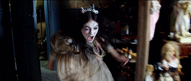 Ghostland - A Casa do Terror - Do filme - Emilia Jones