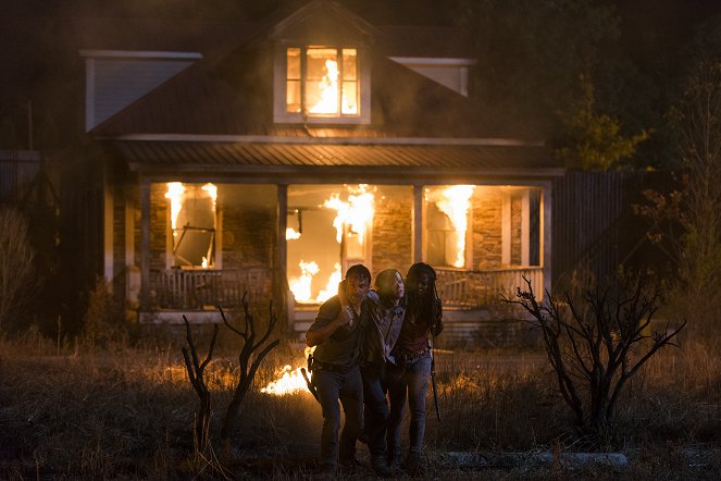 The Walking Dead - Ehre - Filmfotos - Andrew Lincoln, Chandler Riggs, Danai Gurira