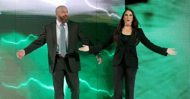 WWE Elimination Chamber - Filmfotos - Paul Levesque, Stephanie McMahon
