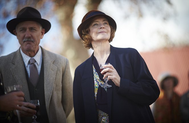 Miss Fisher rejtélyes esetei - Halál a szőlőben - Filmfotók