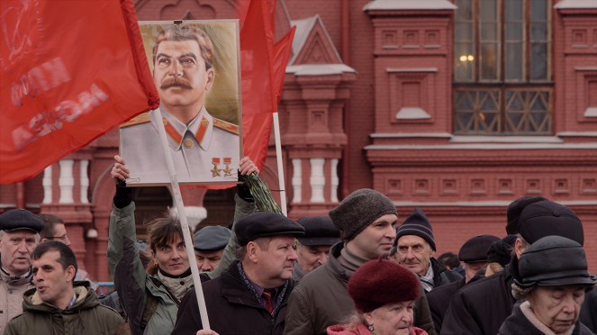 Stalinin ajan syvät jäljet - Kuvat elokuvasta