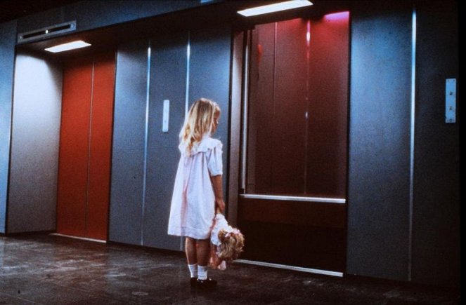 El ascensor - De la película