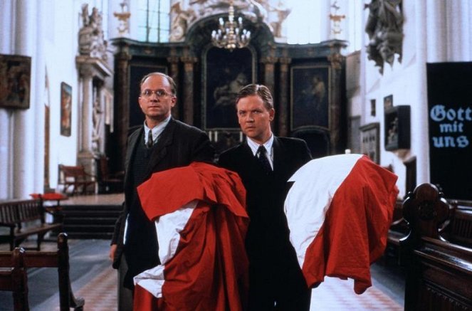 Bonhoeffer: Agent of Grace - Do filme - Ulrich Tukur