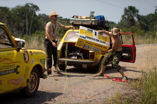 Trabantem Jižní Amerikou - Do srdce pralesa - Filmfotók - Tomasz Turchan