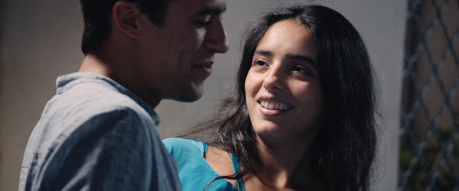 Mektoub, My Love : Canto Uno - Z filmu - Shaïn Boumedine, Hafsia Herzi