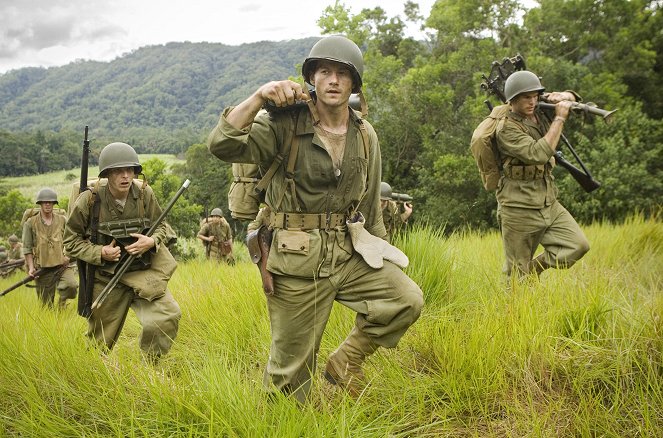 The Pacific - Guadalcanal/Leckie - De la película - Tom Budge, James Badge Dale, Josh Helman