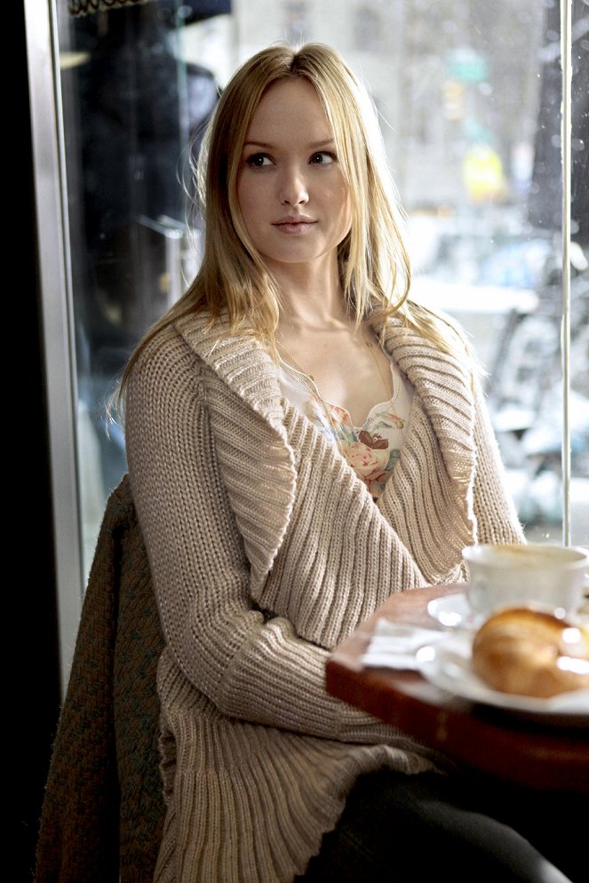 Gossip Girl - The Kids Stay in the Picture - Photos - Kaylee DeFer