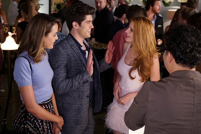 Famous in Love - Some Like It Not - Photos - Carter Jenkins, Bella Thorne