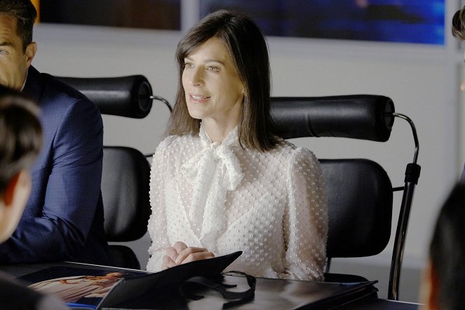 Famous in Love - Found in Translation - Photos - Perrey Reeves