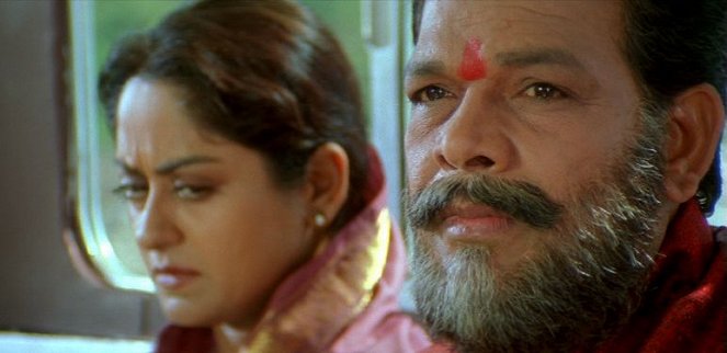 Kuch Tum Kaho Kuch Hum Kahein - De la película - Govind Namdeo