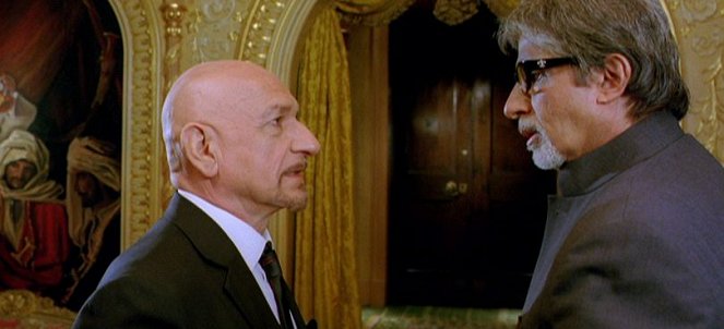 Teen Patti - Kuvat elokuvasta - Ben Kingsley, Amitabh Bachchan