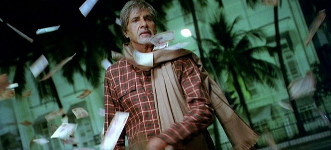 Game Over - Das letzte Spiel - Filmfotos - Amitabh Bachchan