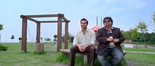 Ishqedarriyaan - Z filmu - Mimoh Chakraborty, Kavin Dave