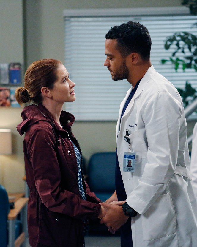 Grey's Anatomy - Premier jour en enfer - Film - Sarah Drew, Jesse Williams