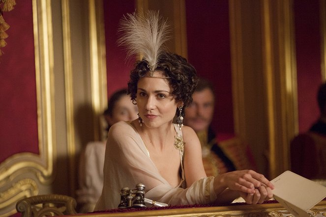 Krieg und Frieden - Episode 5 - Filmfotos - Tuppence Middleton