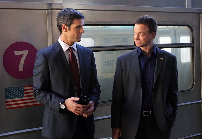 CSI: NY - Season 5 - Communication Breakdown - Photos - Eddie Cahill, Gary Sinise