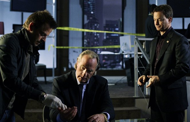 CSI: Kryminalne zagadki Nowego Jorku - Przeszłość, teraźniejszość i morderstwo - Z filmu - Carmine Giovinazzo, Craig T. Nelson, Gary Sinise