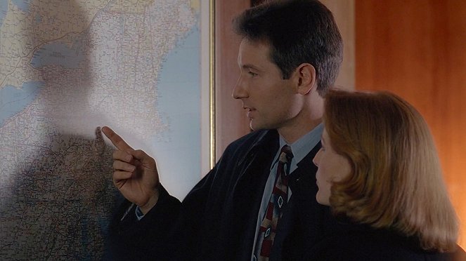 The X-Files - Colony - Van film - David Duchovny