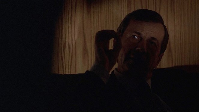 The X-Files - F. Emasculata - Van film - William B. Davis