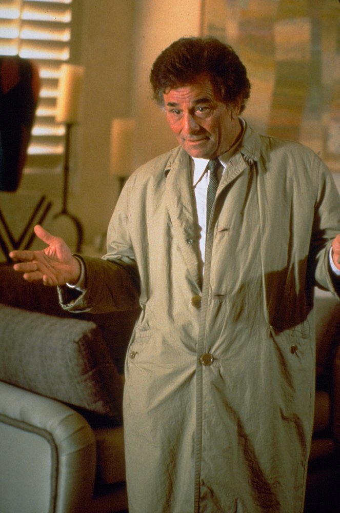 Columbo - Season 9 - Columbo Cries Wolf - Photos - Peter Falk