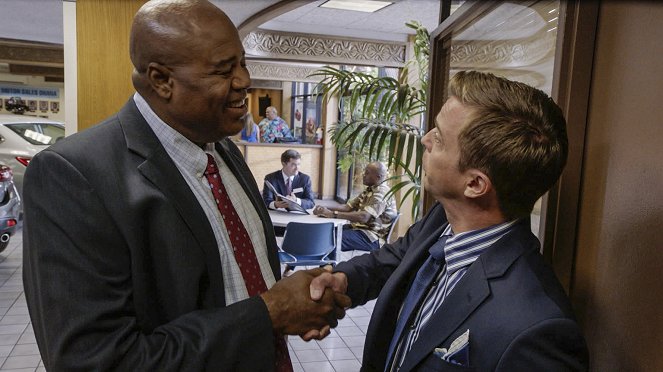 Hawaii 5-0 - Ka 'Aelike - Film - Chi McBride, Ron Melendez