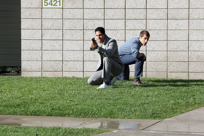 CSI: Miami helyszínelők - Magas oktánszám - Filmfotók - Adam Rodriguez, Jonathan Togo