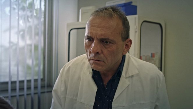 Tóth János - Fent és lent - De la película - Ákos Kőszegi