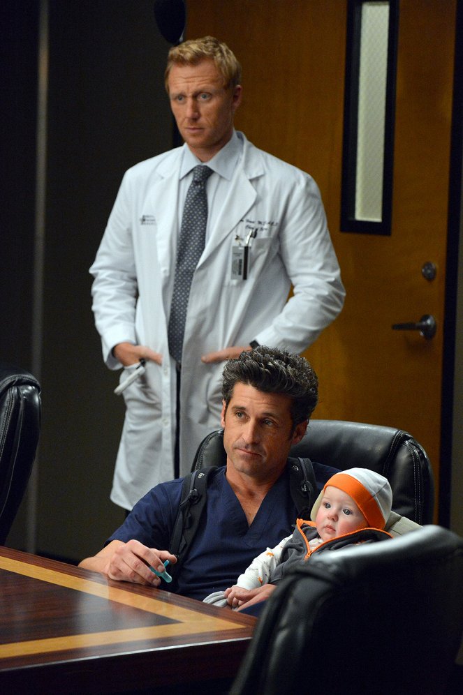 Grey's Anatomy - Season 10 - Get Up, Stand Up - Photos - Kevin McKidd, Patrick Dempsey