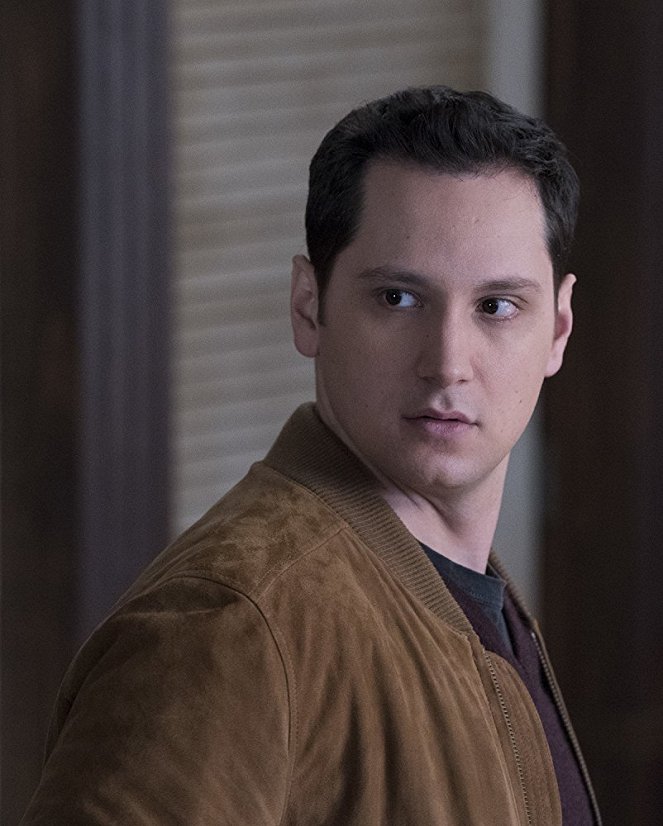 How to Get Away with Murder - Season 4 - The Day Before He Died - Photos - Matt McGorry