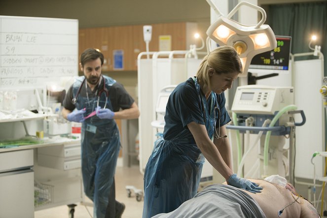 Secret médical - Season 1 - Episode 1 - Film - Emun Elliott, Jodie Whittaker
