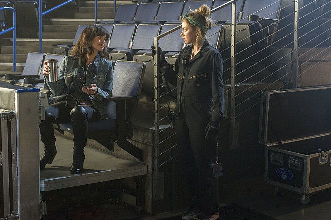 Roadies - The Bryce Newman Letter - Photos - Carla Gugino, Imogen Poots