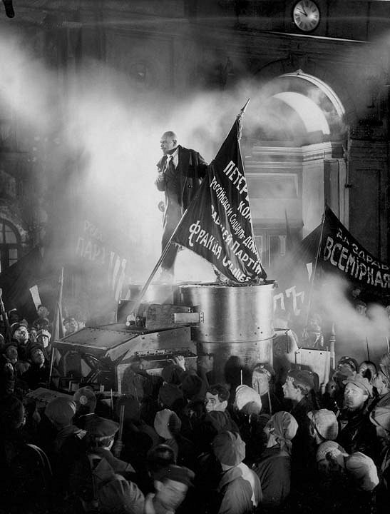 Lenin v Okťabre - Do filme