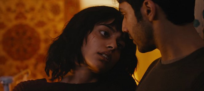 October - De la película - Banita Sandhu