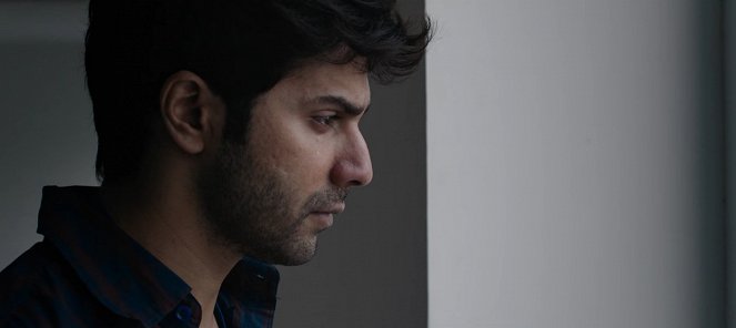 October - Z filmu - Varun Dhawan