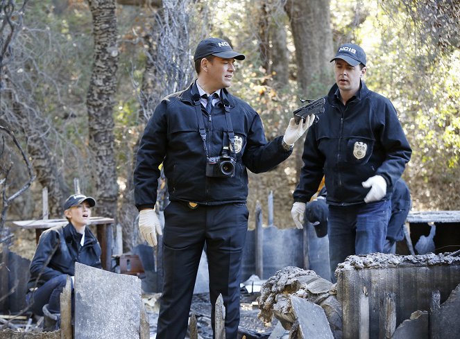 NCIS: Naval Criminal Investigative Service - Blast from the Past - Photos - Emily Wickersham, Michael Weatherly, Sean Murray