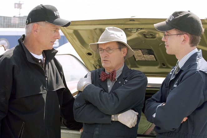 Agenci NCIS - Season 3 - Podglądacze w sieci - Z filmu - Mark Harmon, David McCallum, Brian Dietzen