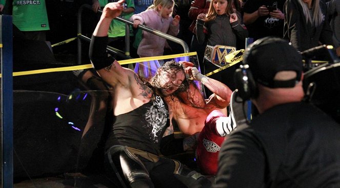 WWE Fastlane - Photos - Tom Pestock, Nic Nemeth