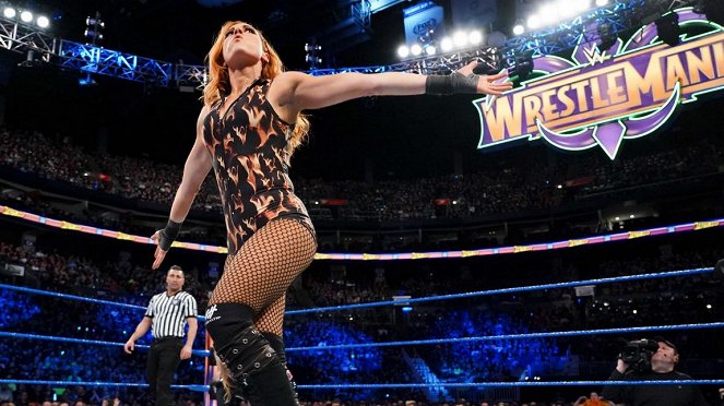 WWE Fastlane - Z filmu - Rebecca Quin