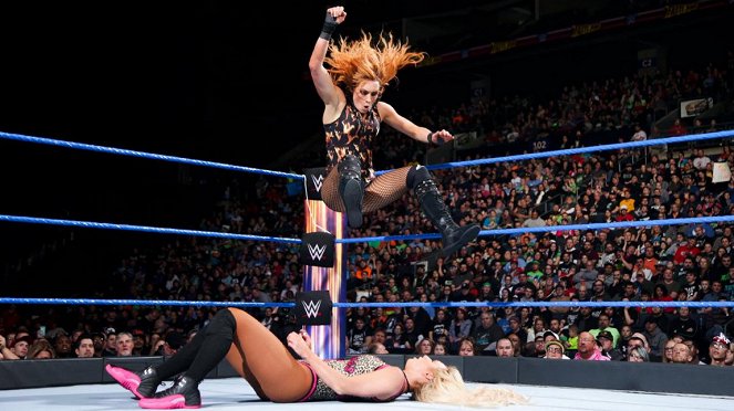 WWE Fastlane - Z filmu - Rebecca Quin