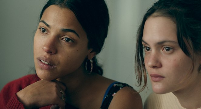 La Fête est finie - Filmfotók - Zita Hanrot, Clémence Boisnard