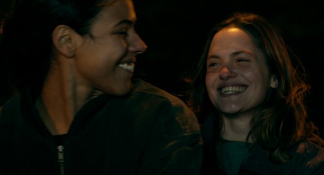 Die Party ist vorbei - Filmfotos - Zita Hanrot, Clémence Boisnard