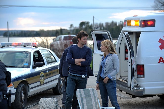 Haven - Season 1 - Verdorben - Filmfotos - Lucas Bryant, Emily Rose