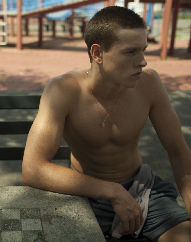 Beach Rats - Do filme - Harris Dickinson