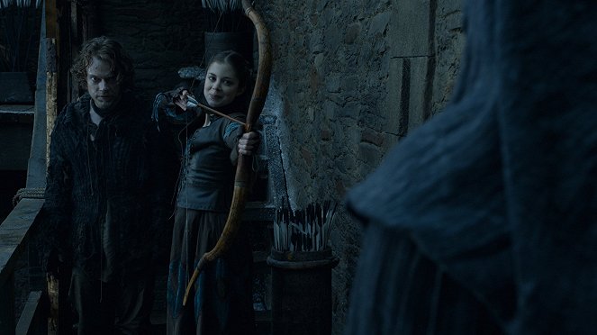 Game of Thrones - Season 5 - Mother's Mercy - Photos - Alfie Allen, Charlotte Hope